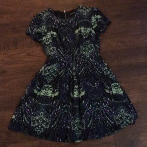 Boutique green pattern dress size 4